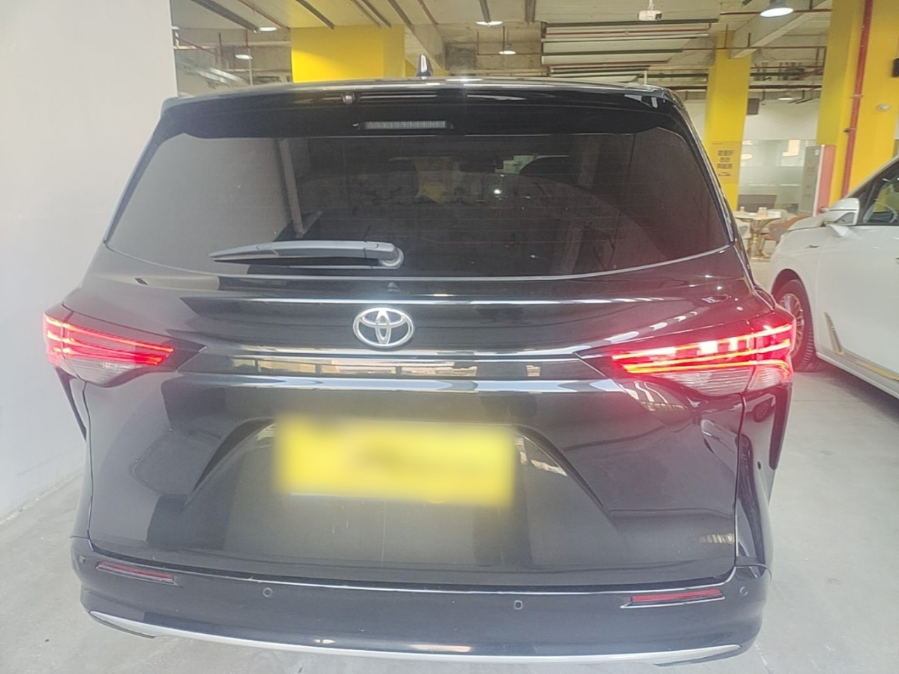 Sienna 2024 2.5L Hybrid Premium photo 5