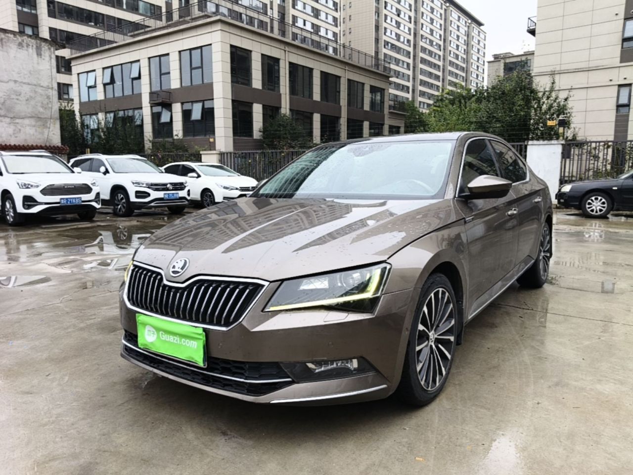 Superb 2016 TSI330 DSG