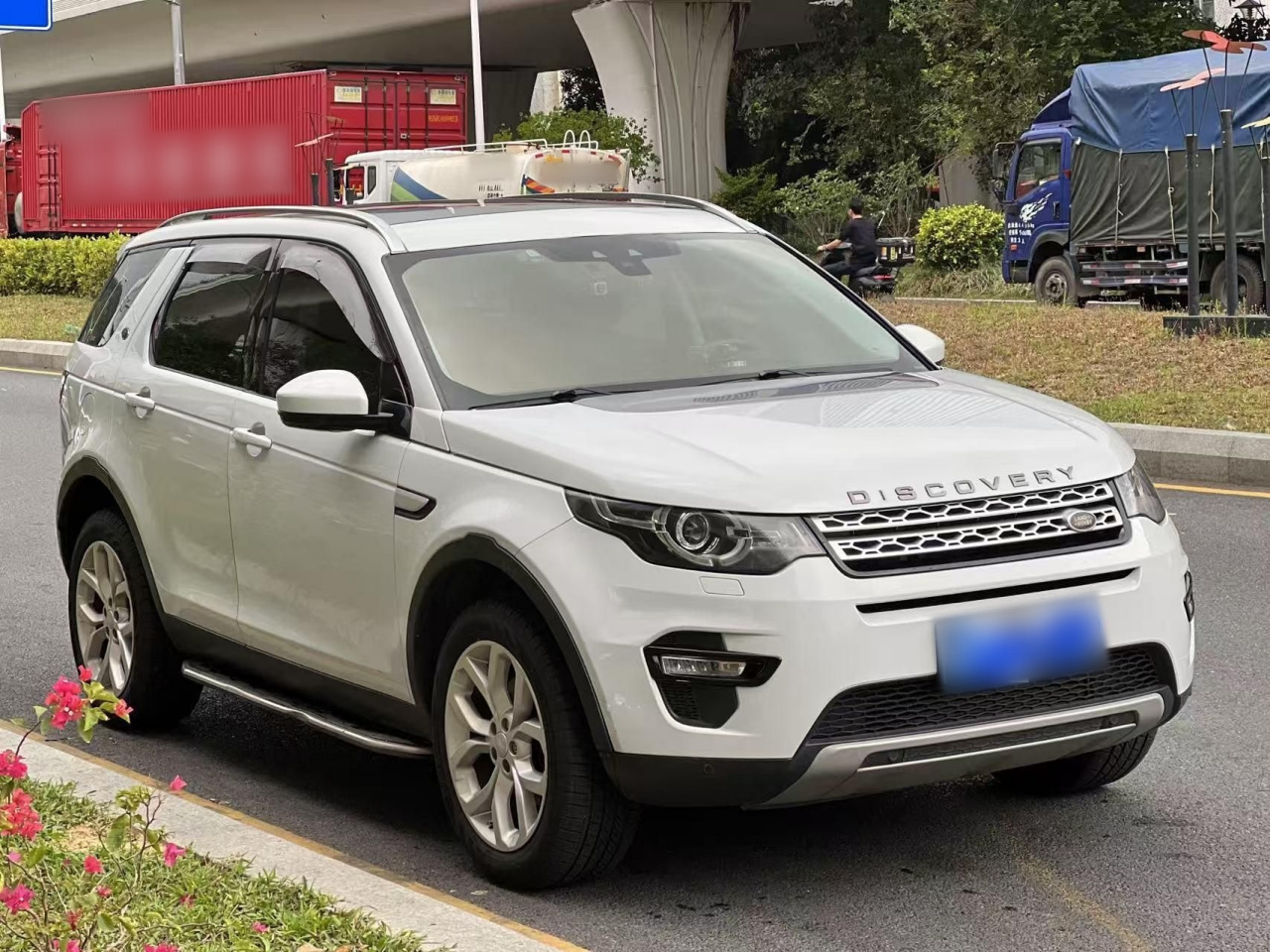 Discovery Sport 2016 2.0T HSE photo 3