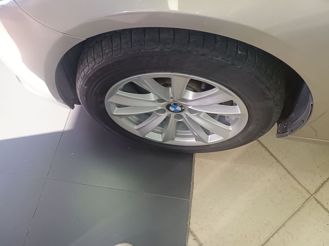 5 Series 2017 520Li photo 2