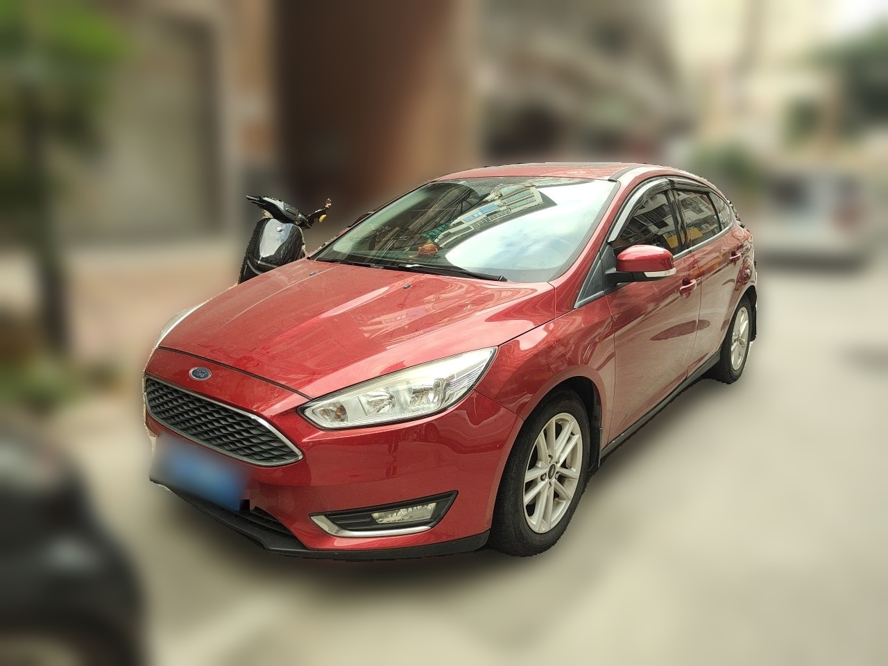 Focus 2017 Hatchback 1.6L AT Fashion