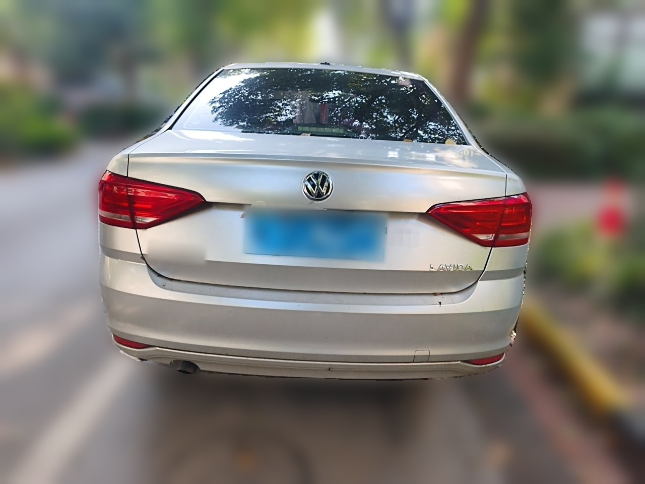 Lavida 2015 1.6L MT Comfort photo 5