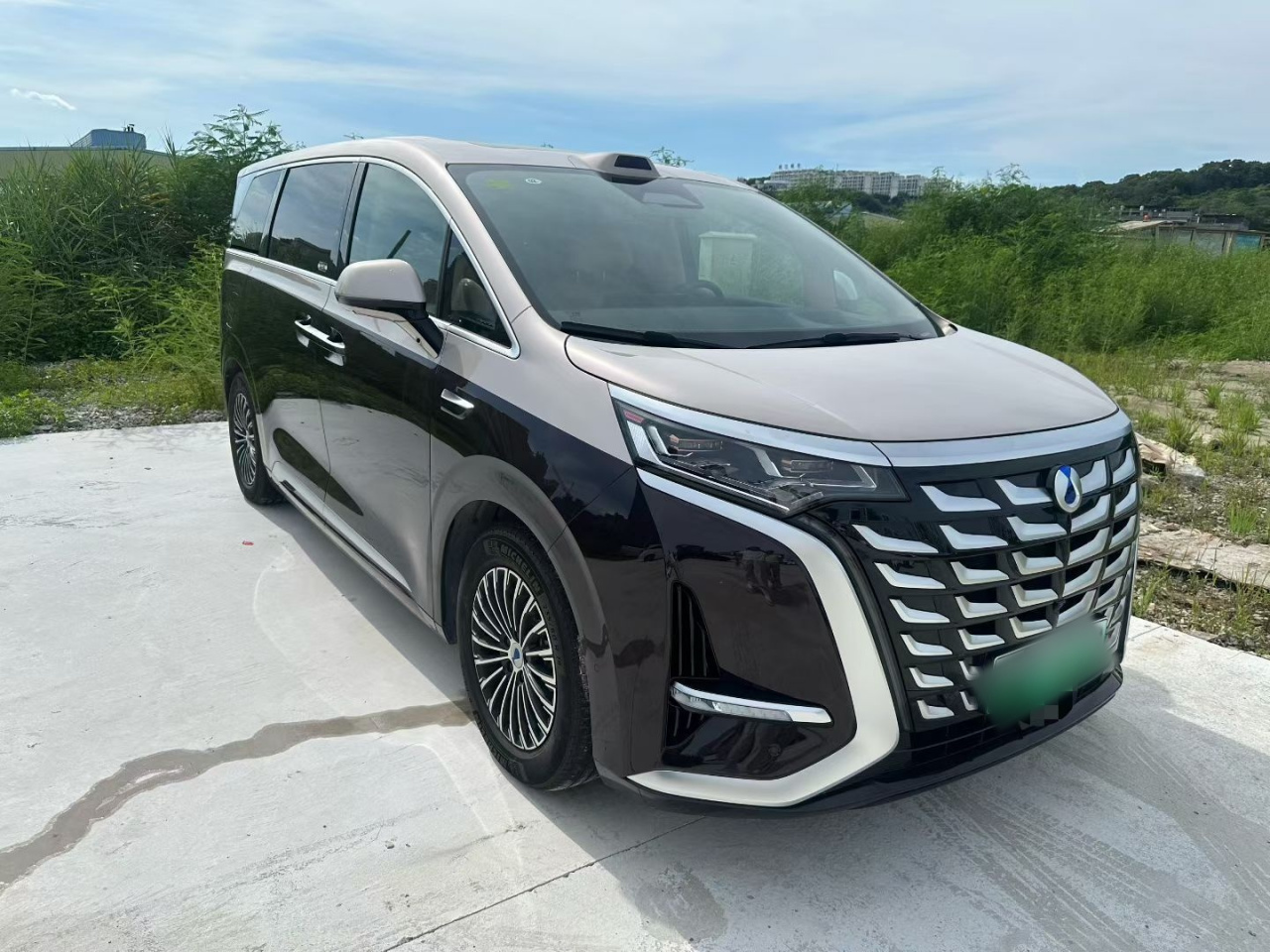 D9 2025 DM-i ADAS 1020 AWD Noble photo 2