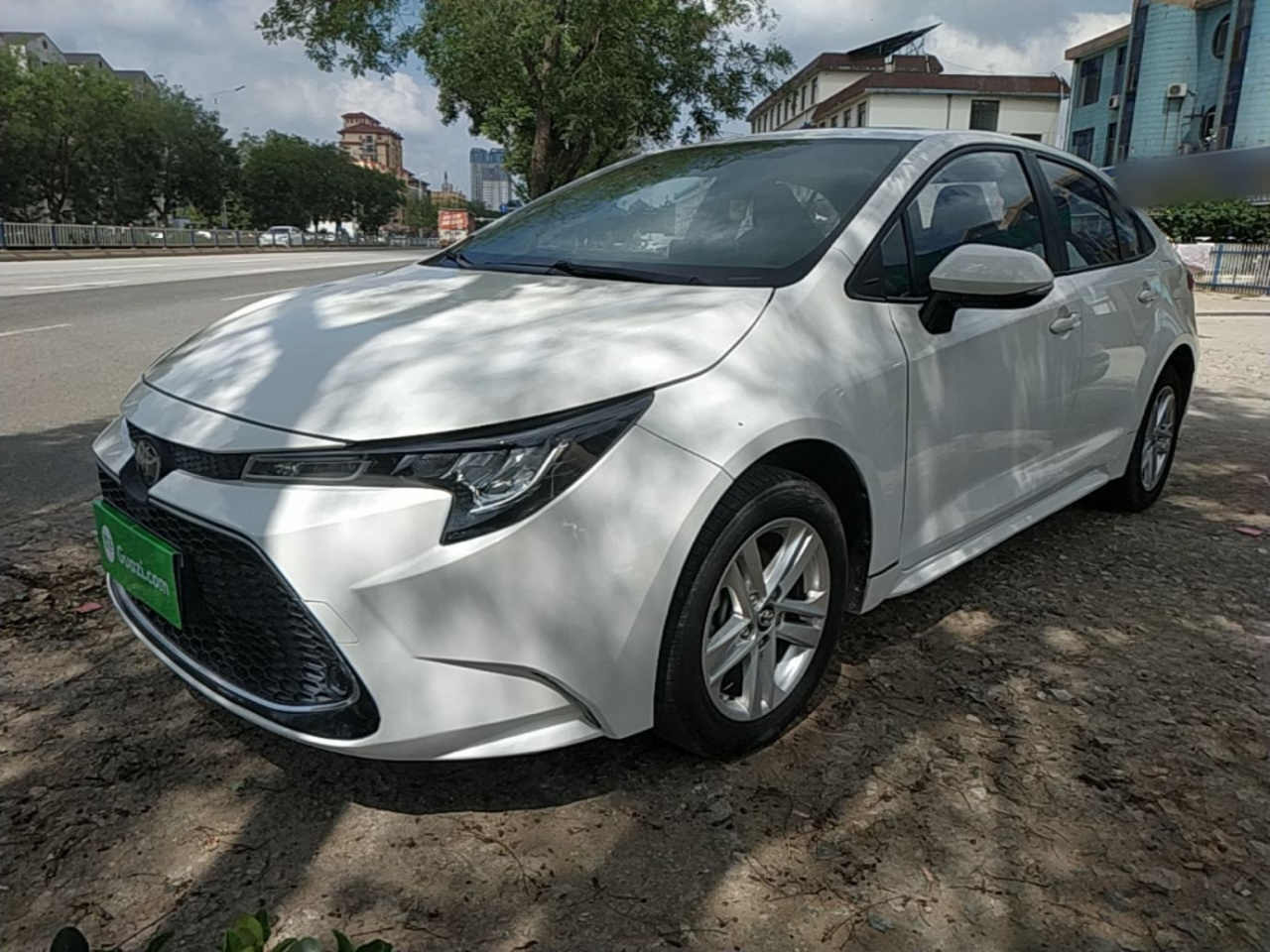 Levin 2022 185T CVT Luxury