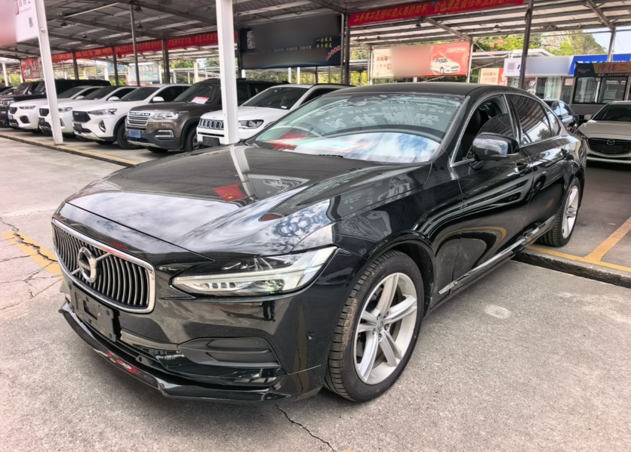 S90 2017 T4