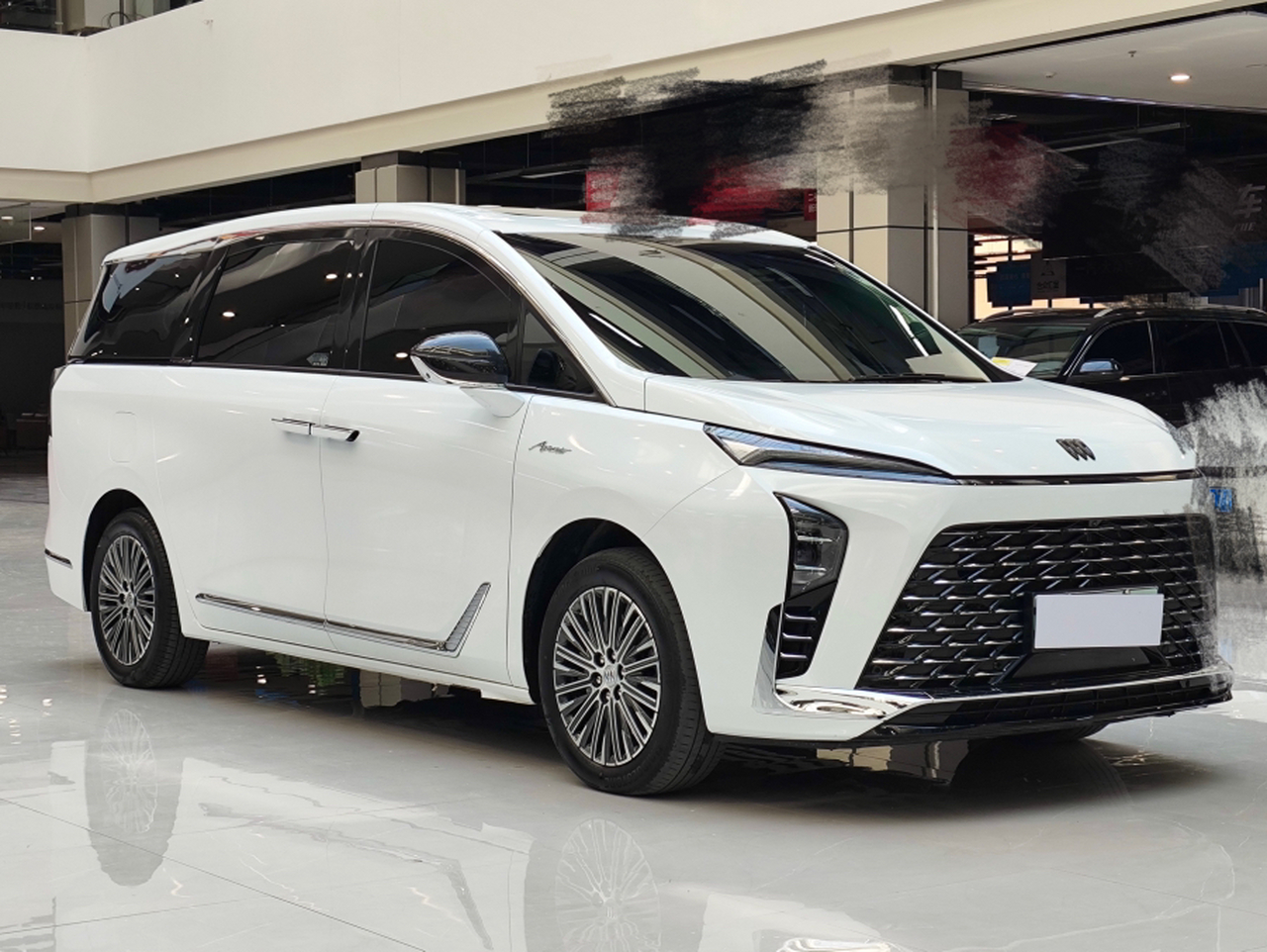 GL8 EV 2024 Exclusive 7-Seater photo 3