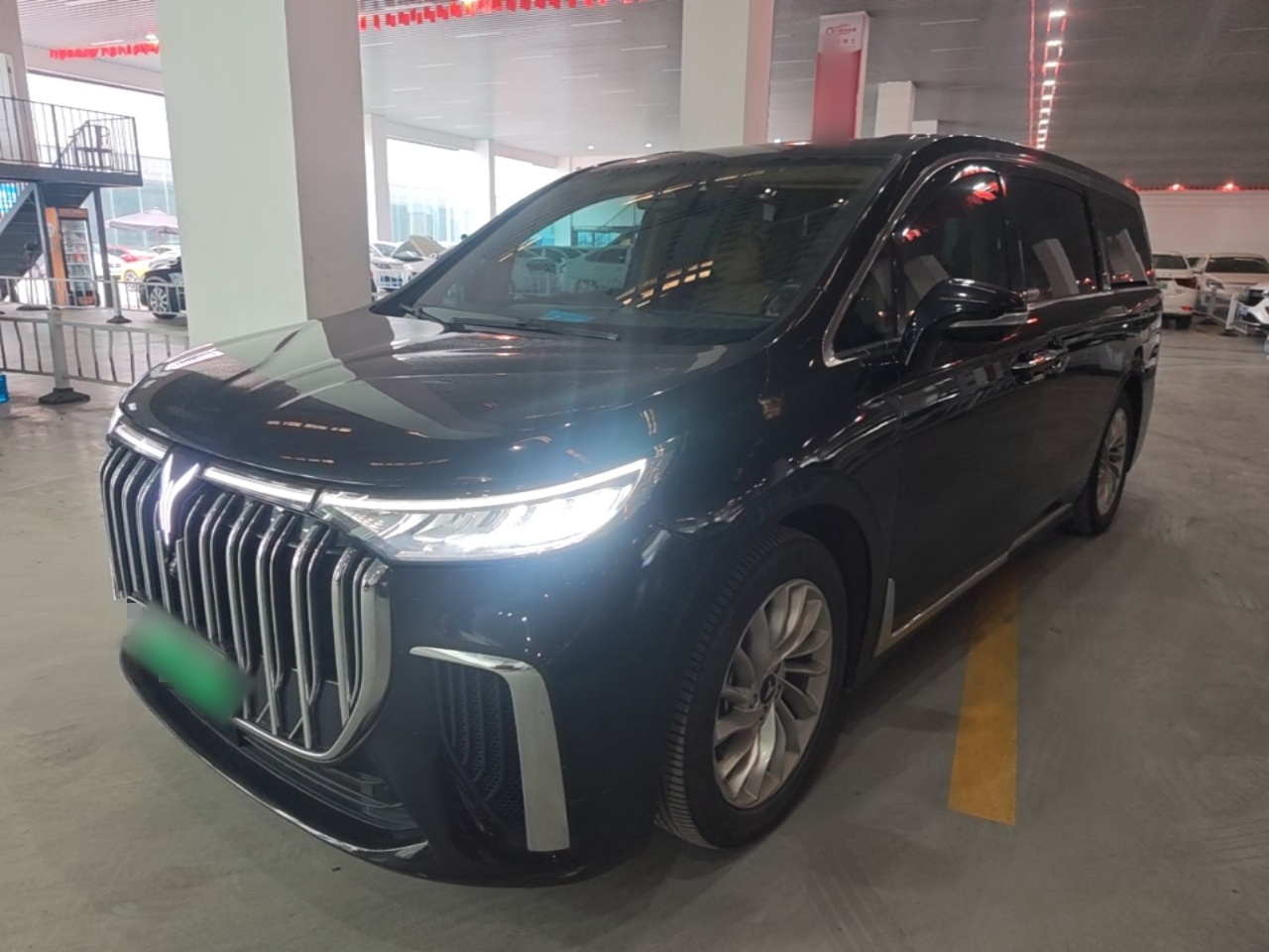 Voyah Dreamer 2024 PHEV Extended Range Premium