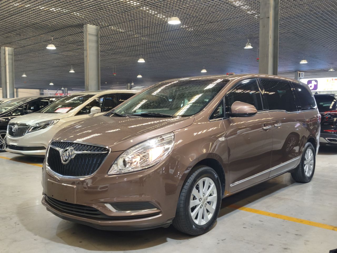 GL8 2018 28T Luxury China VI