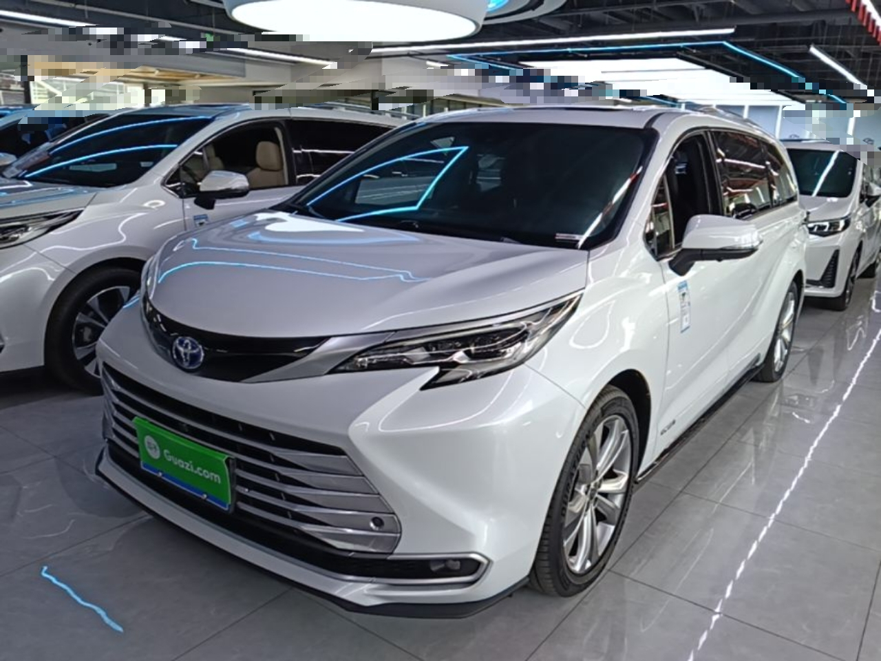 Sienna 2023 2.5L Hybrid Platinum