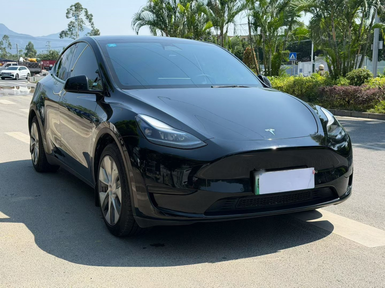 Model Y 2022 Facelift RWD photo 3