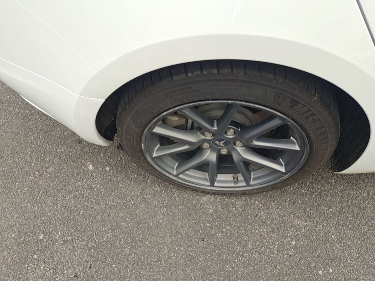Model 3 2021 Standard Range RWD Upgraded photo 4