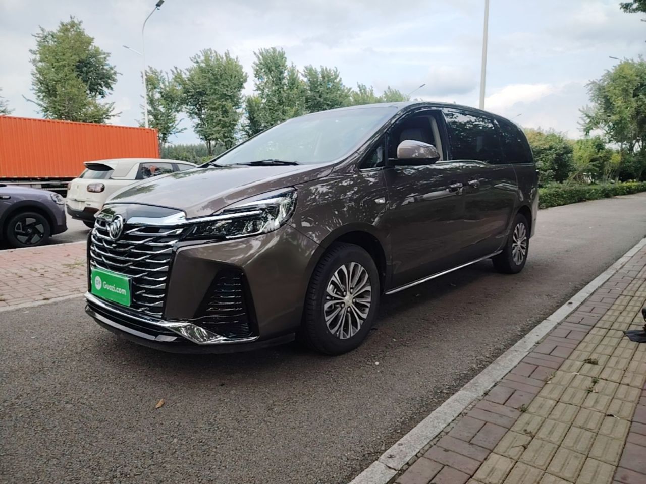 GL8 2023 652T Luxury