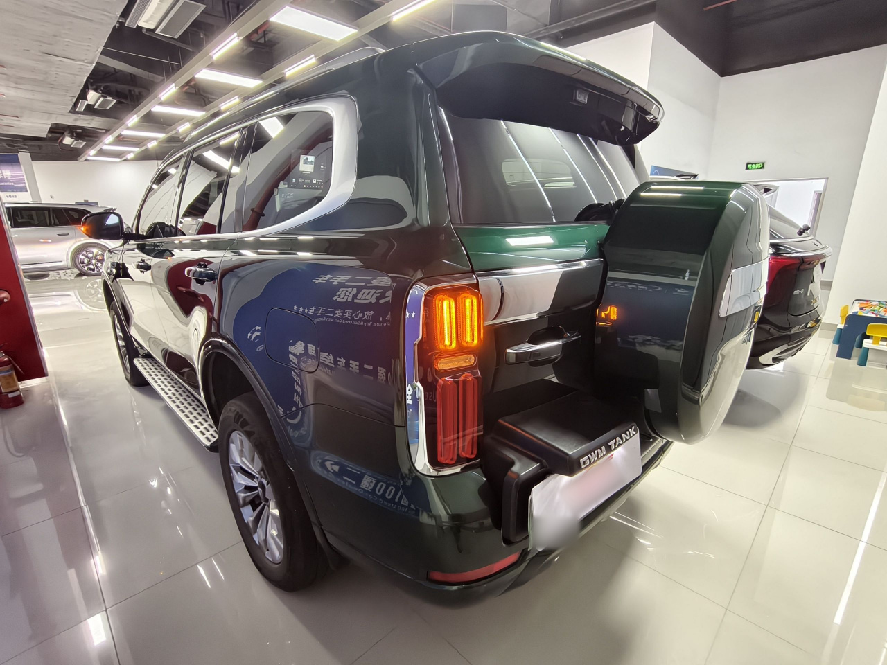 500 EV 2026 Hi4-Z Smart photo 4