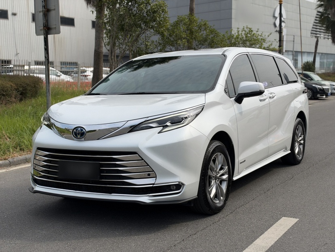 Sienna 2023 2.5L Hybrid Comfort