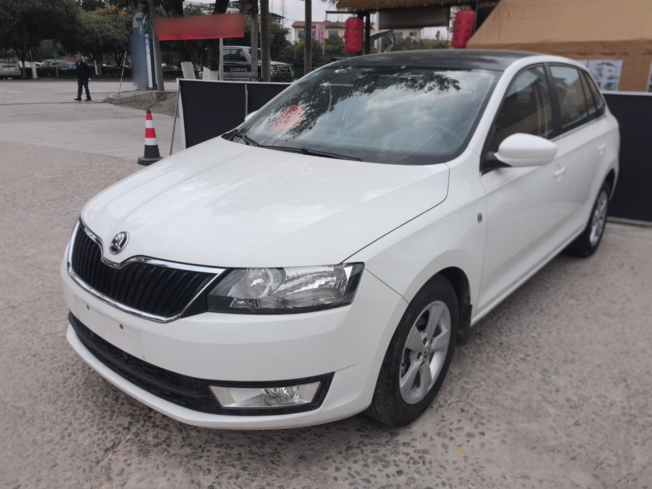 Rapid Spaceback 2016 1.6L MT