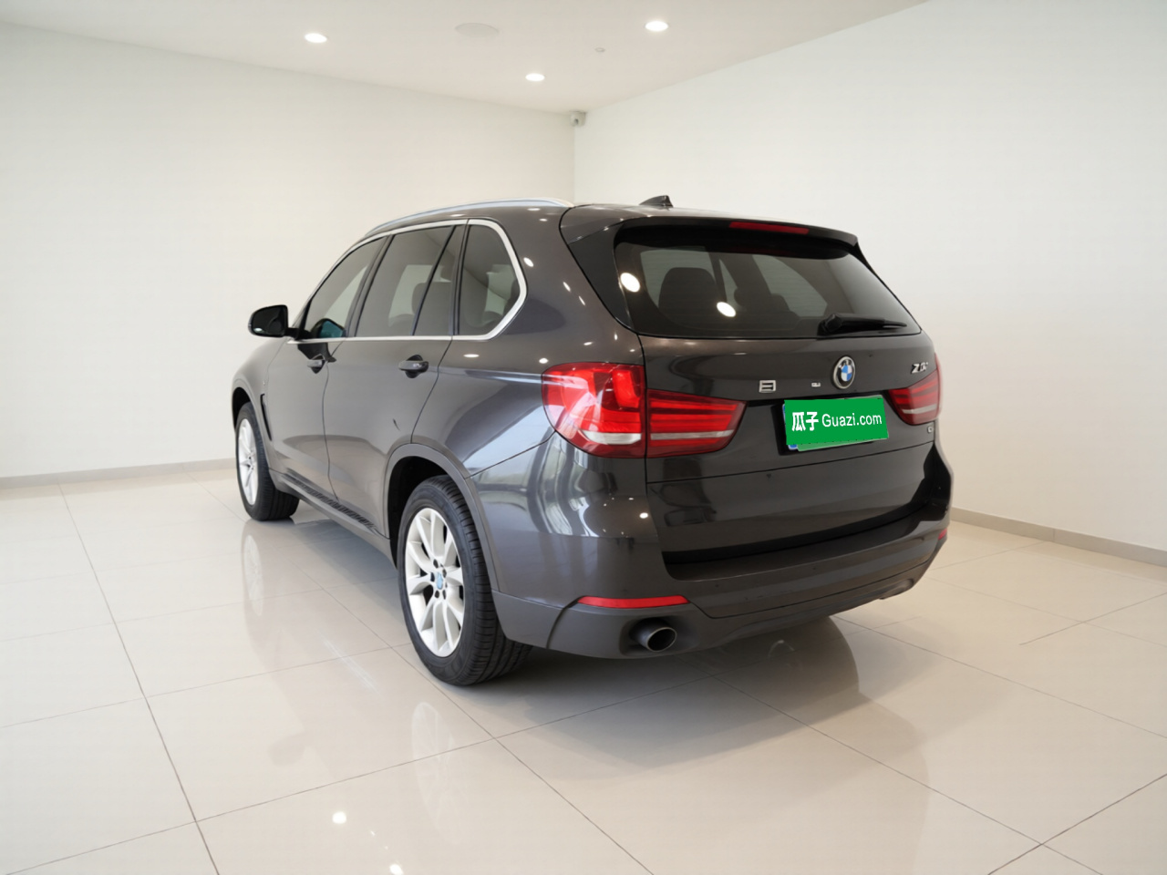 X5 Imported 2014 xDrive35i Leading photo 4