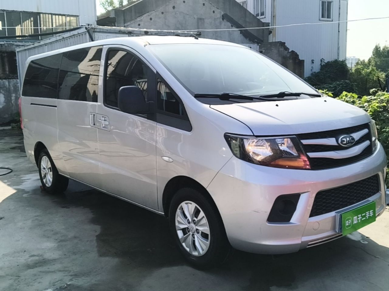 Refine M3 2019 PLUS 1.8L Luxury photo 5