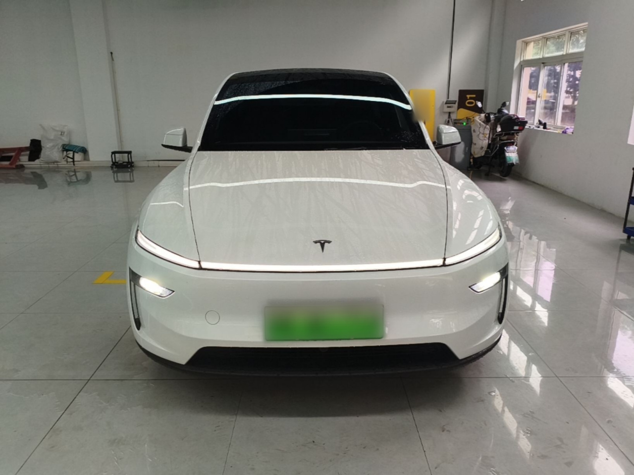 Model Y 2026 Long Range AWD photo 2