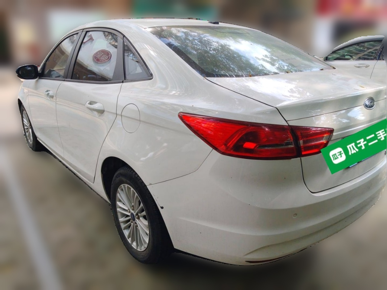 Escort 2017 Facelift 1.5L AT Comfort photo 4