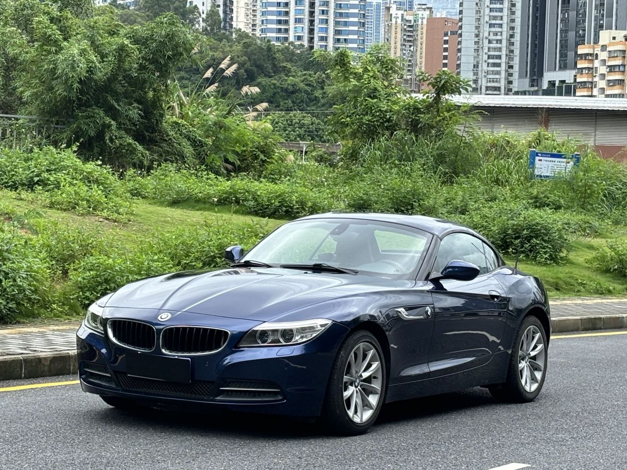 Z4 2013 sDrive20i Leading photo 3