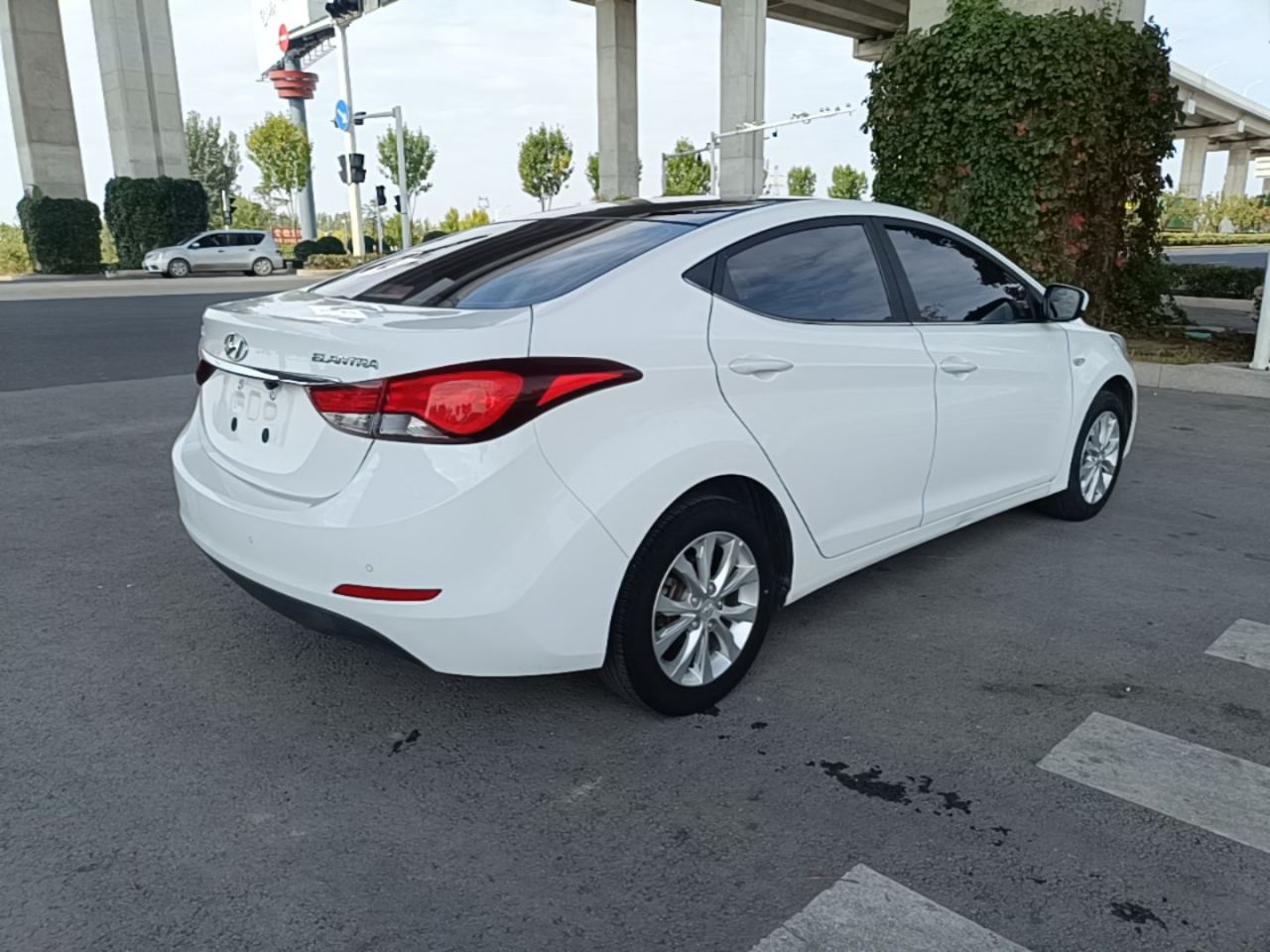 Elantra 2016 1.6L AT Smart photo 4