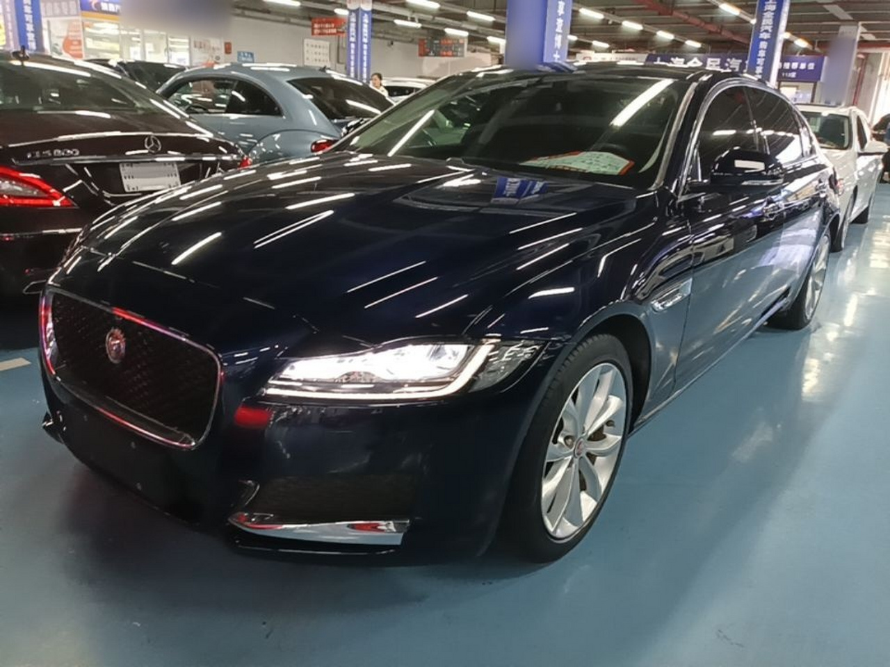 XFL 2020 XFL 2.0T P250 RWD Luxury