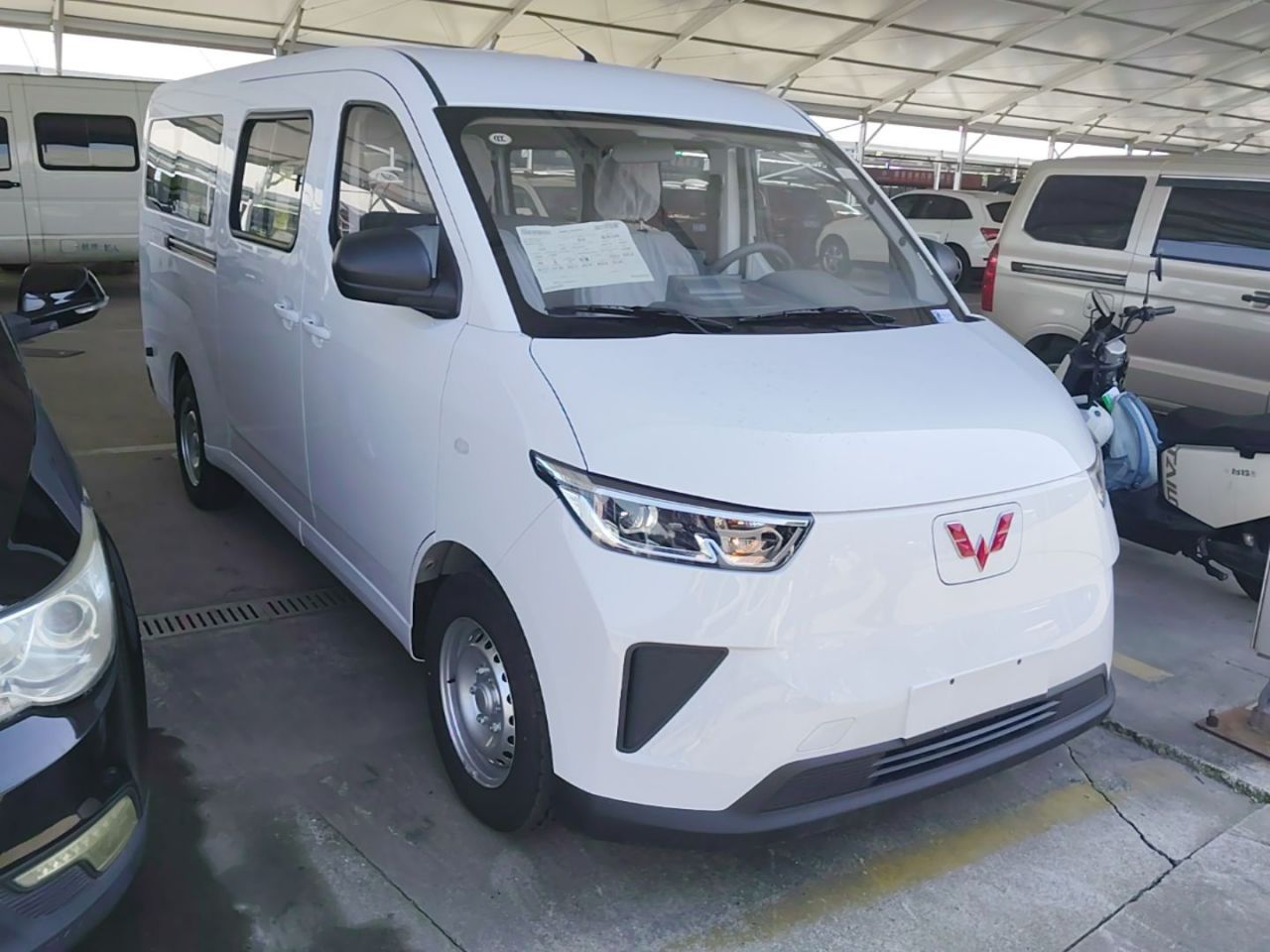 Wuling 2026 440km Bus Comfort 6-Seater photo 5
