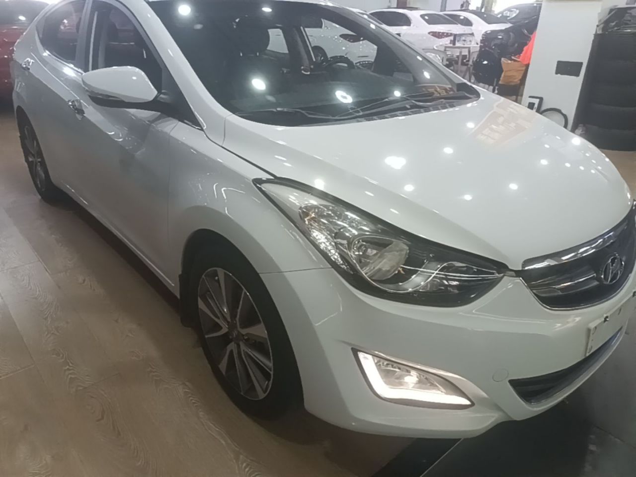 Elantra 2015 1.6L AT Leading photo 5