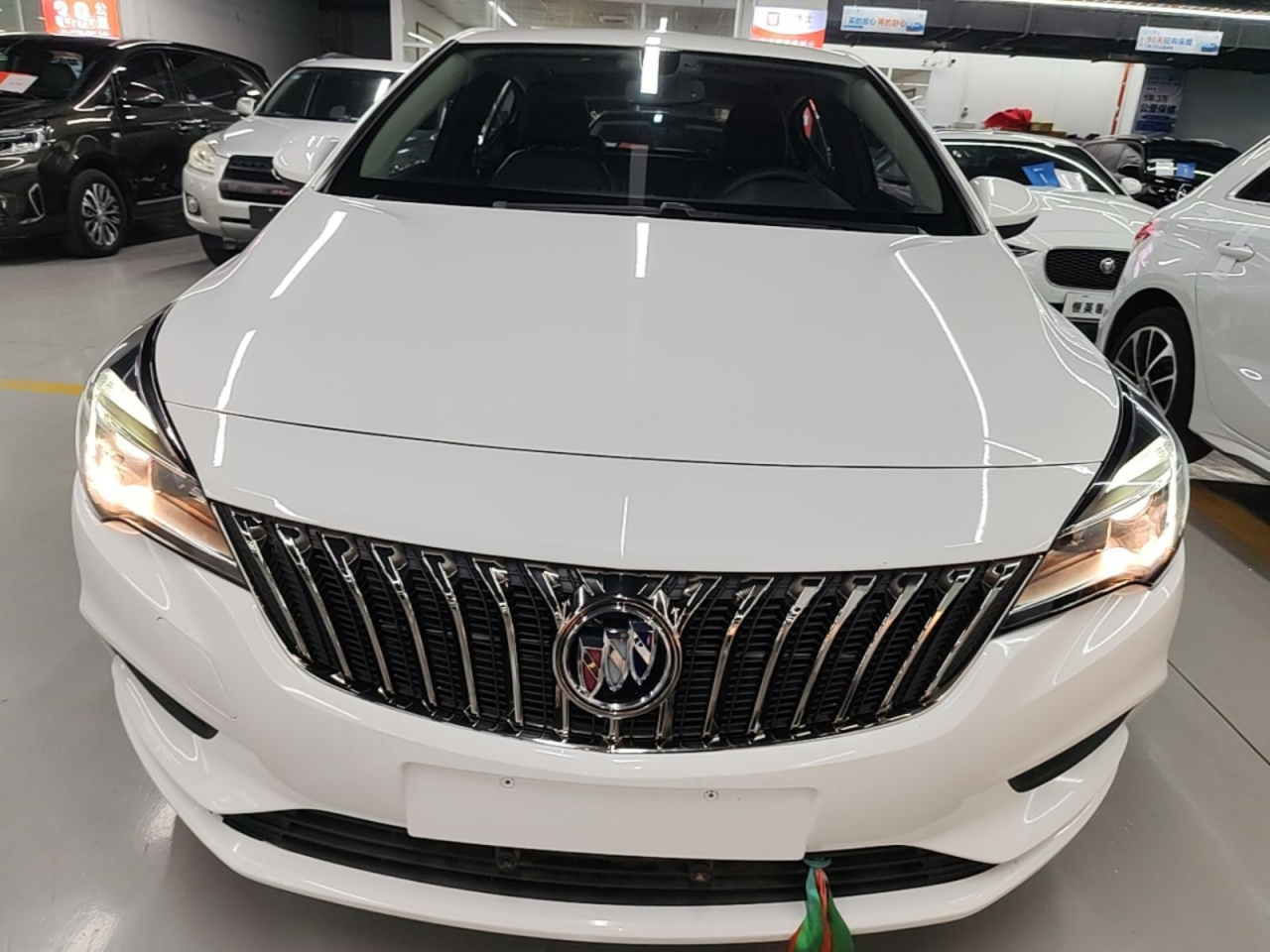Verano 2018 Hatchback 15S AT Leading photo 2
