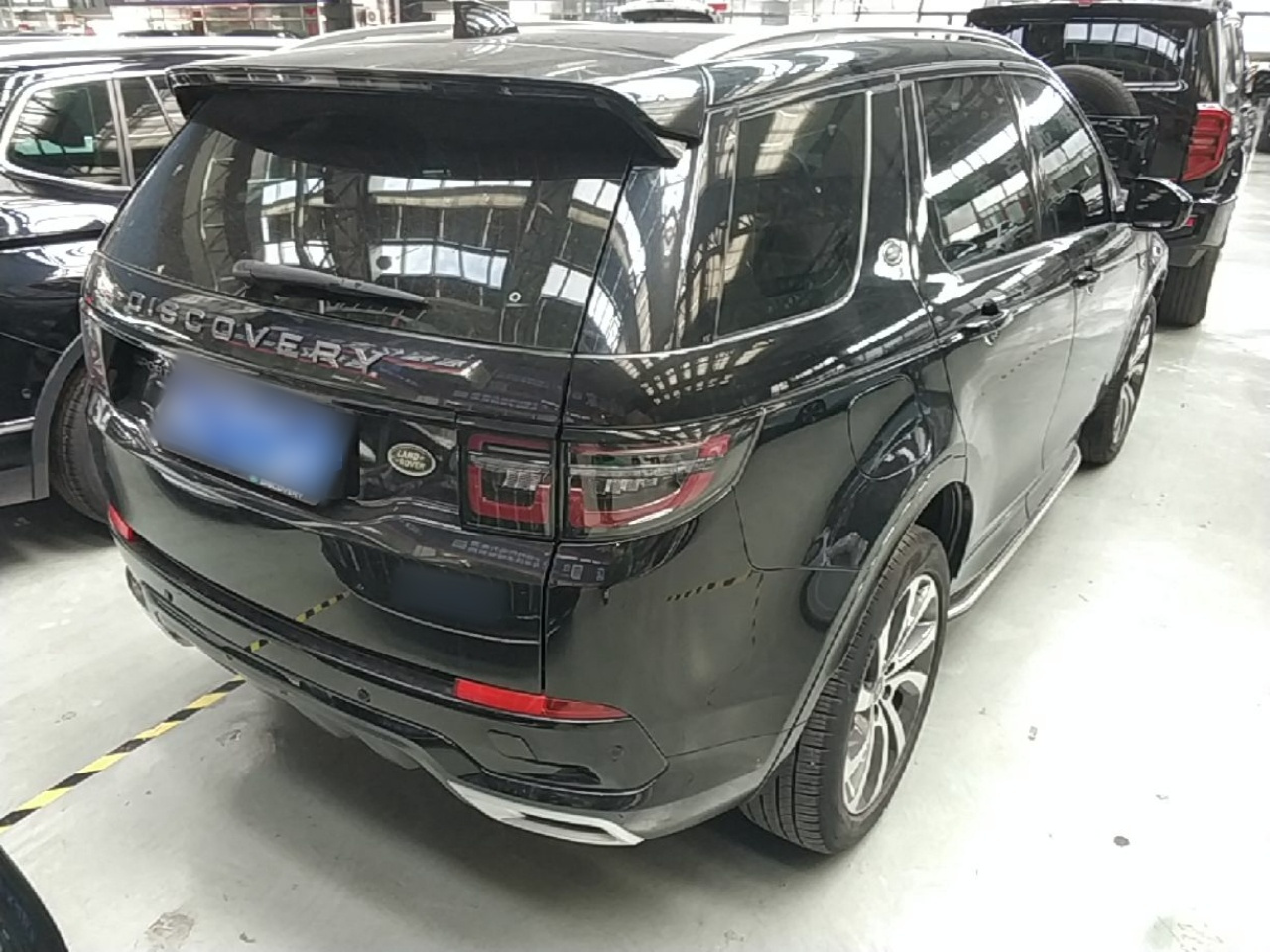 Discovery Sport 2022 Facelift 249PS R-Dynamic S Performance 5-Seater photo 4