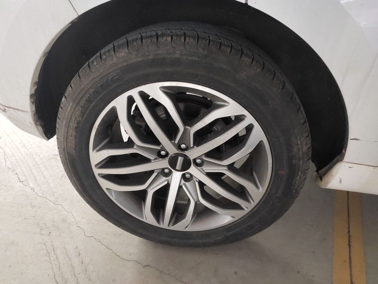 VV5 2017 2.0T photo 3