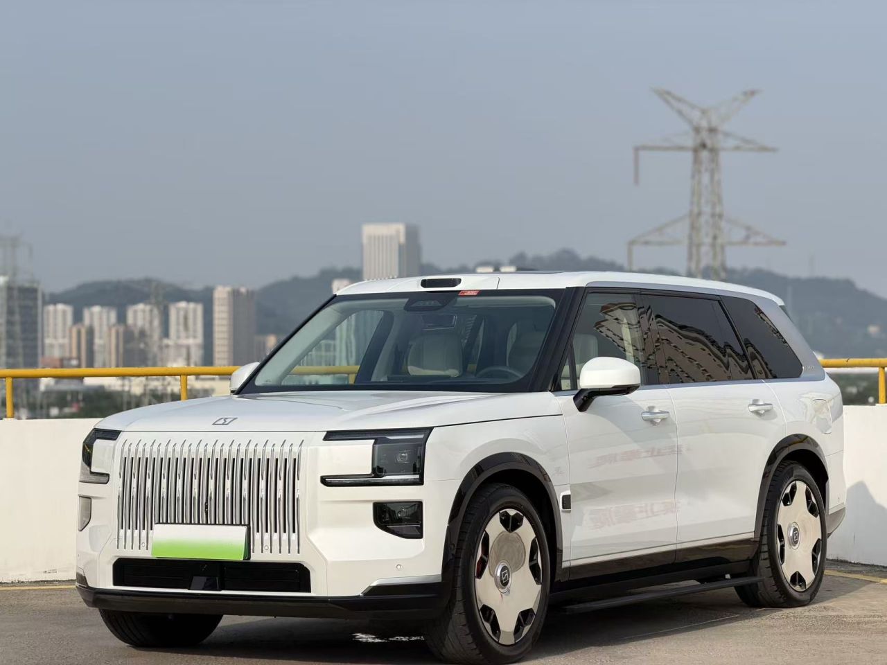 9X 2025 Hyper 70kWh 6-Seater