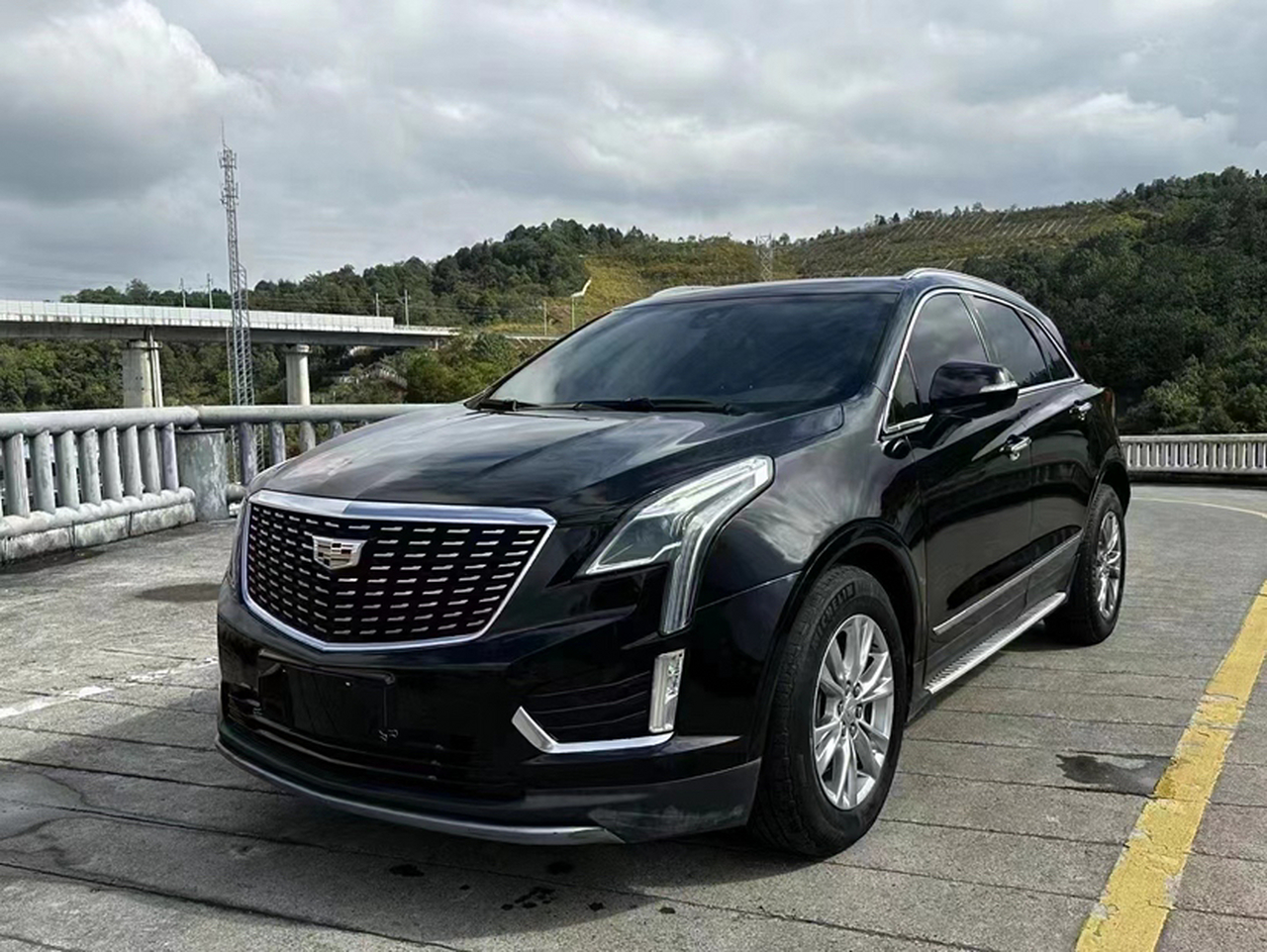 XT5 2020 28T Luxury