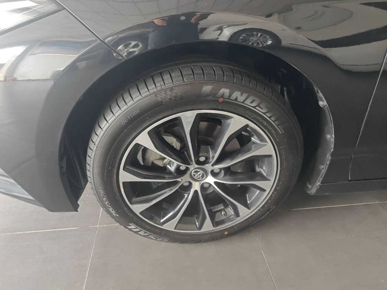 Avalon 2023 2.0L Luxury photo 3