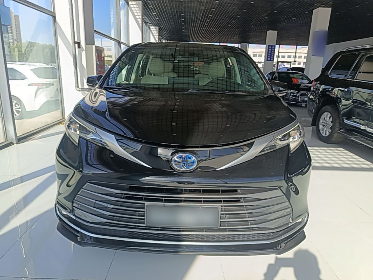 Sienna 2021 2.5L Hybrid Supreme photo 2