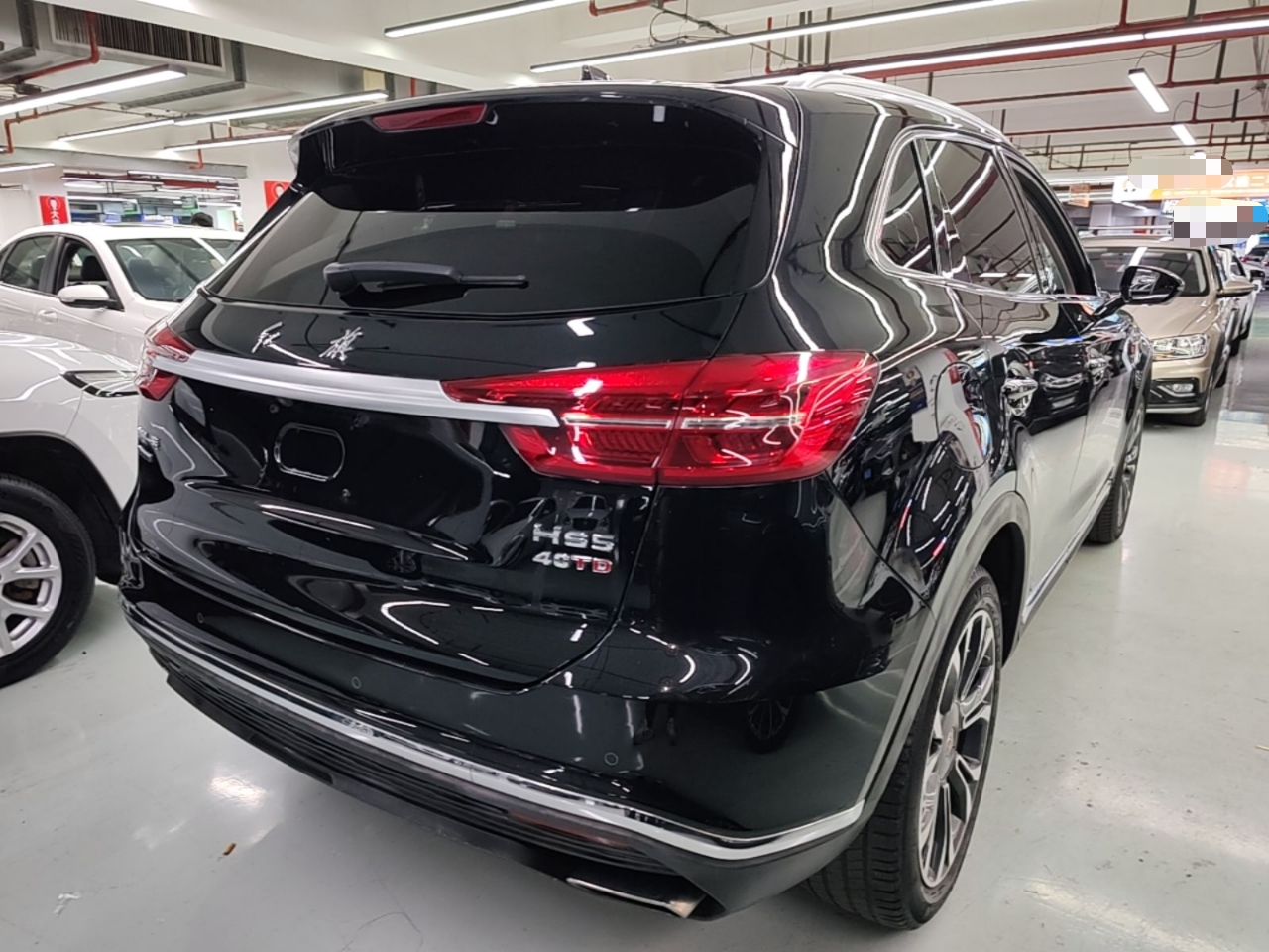 HS5 2019 2.0T Connected AWD photo 4