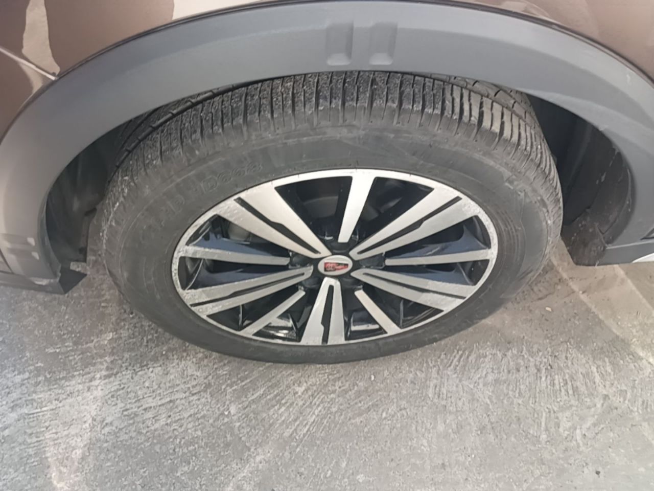 RX5 2019 20T RWD AT Ali Connected Platinum photo 2