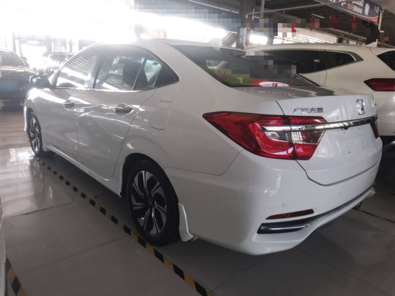 Crider 2016 1.8L CVT Luxury photo 4