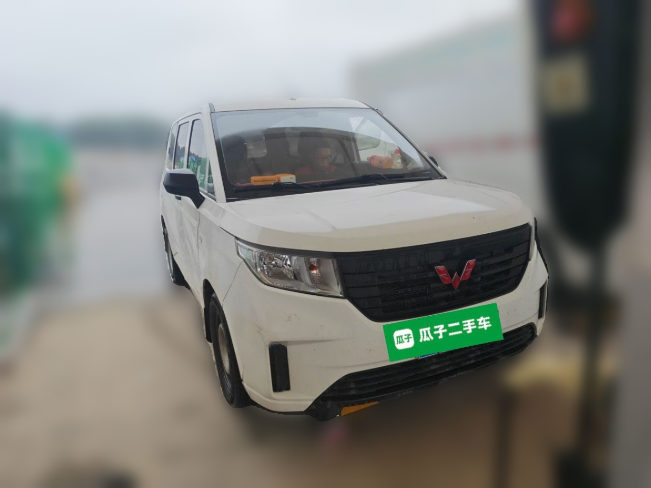 Wuling Hongguang PLUS 2019 1.5T MT Standard 5-Seater photo 3