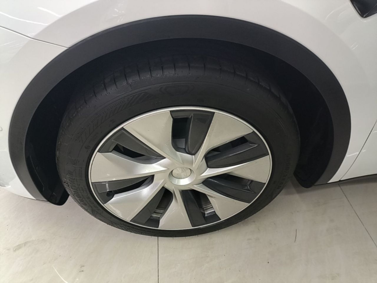 Model Y 2021 Long Range AWD photo 2