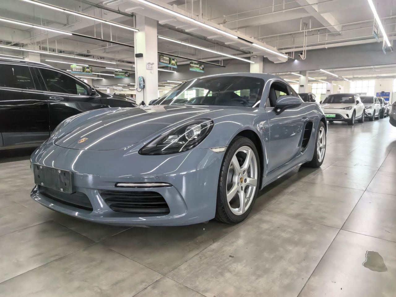 718 2018 Cayman 2.0T