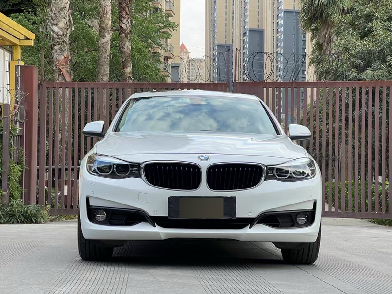 3 SeriesGT 2018 320i Fashion photo 3