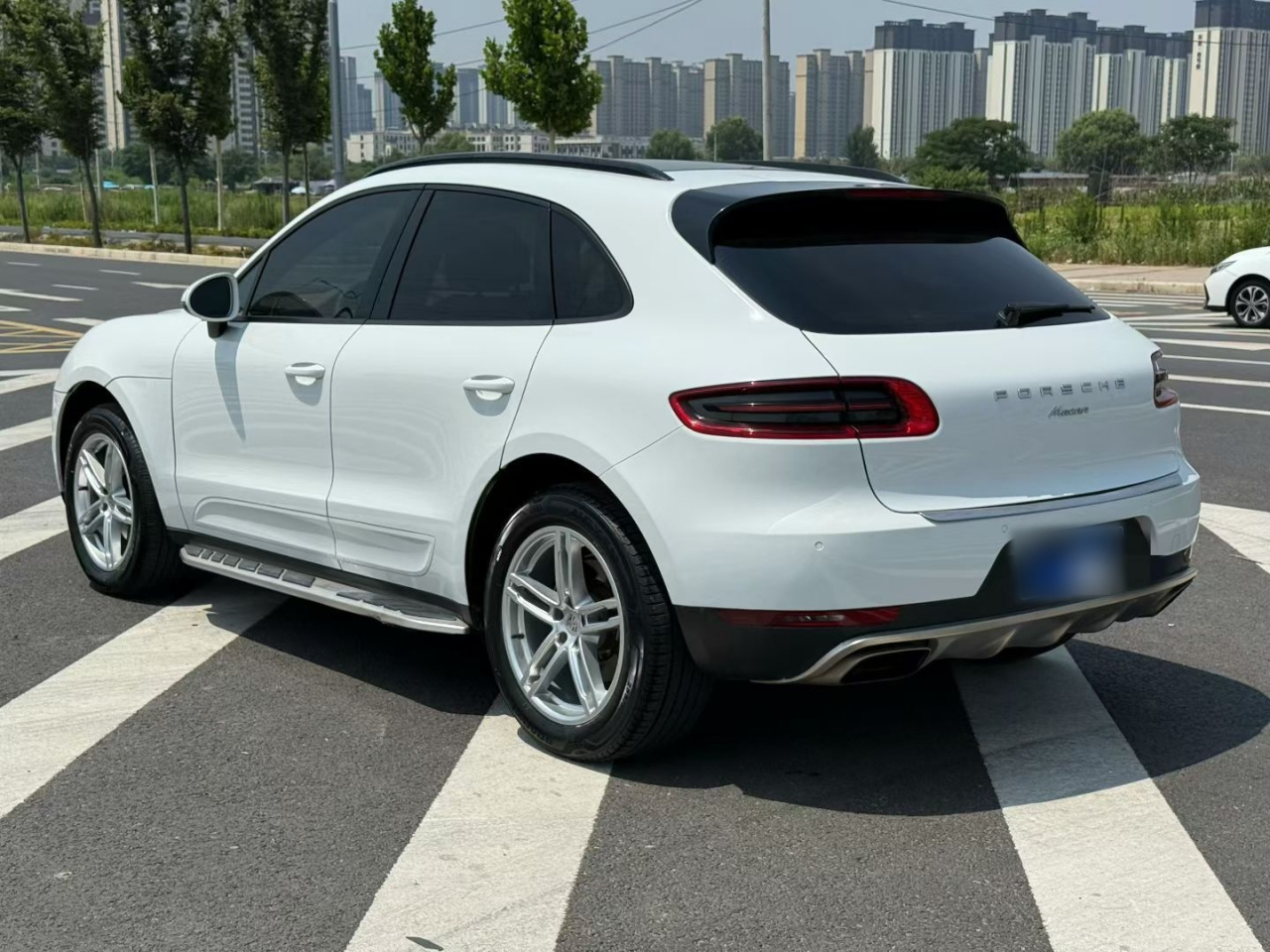2014 Macan 2.0T photo 4