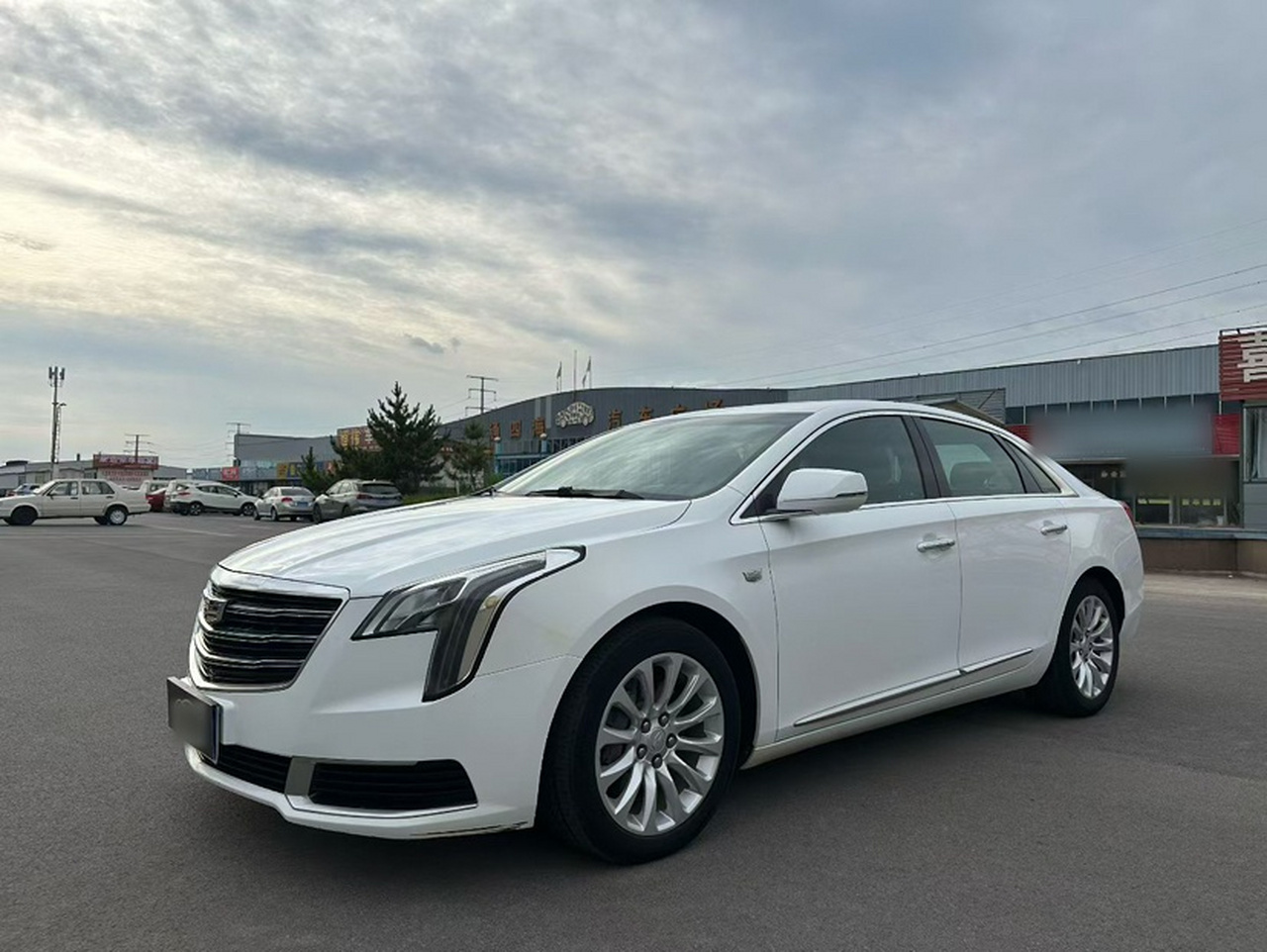 XTS 2018 28T Tech