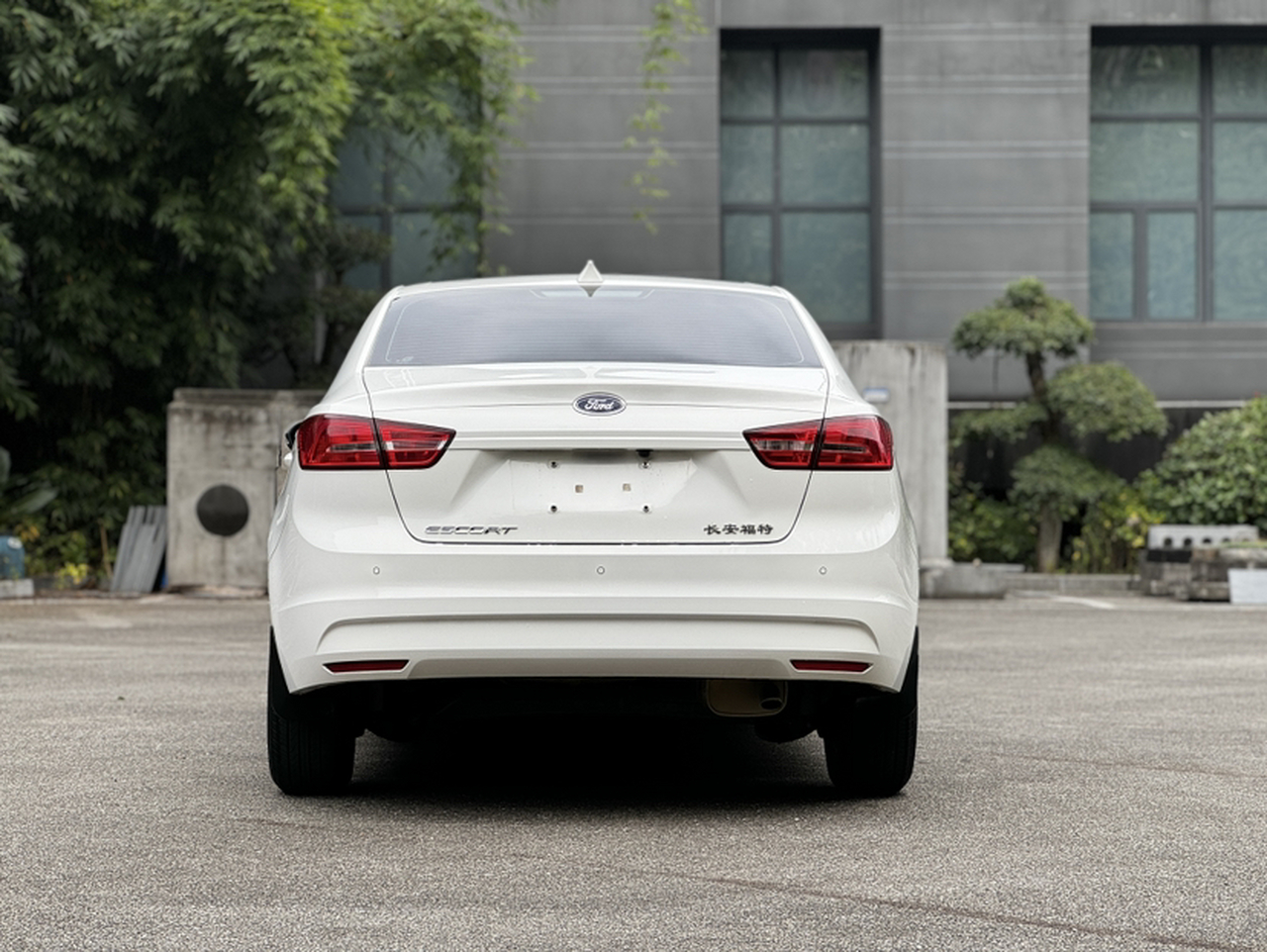 Escort 2017 Facelift 1.5L MT Comfort photo 2