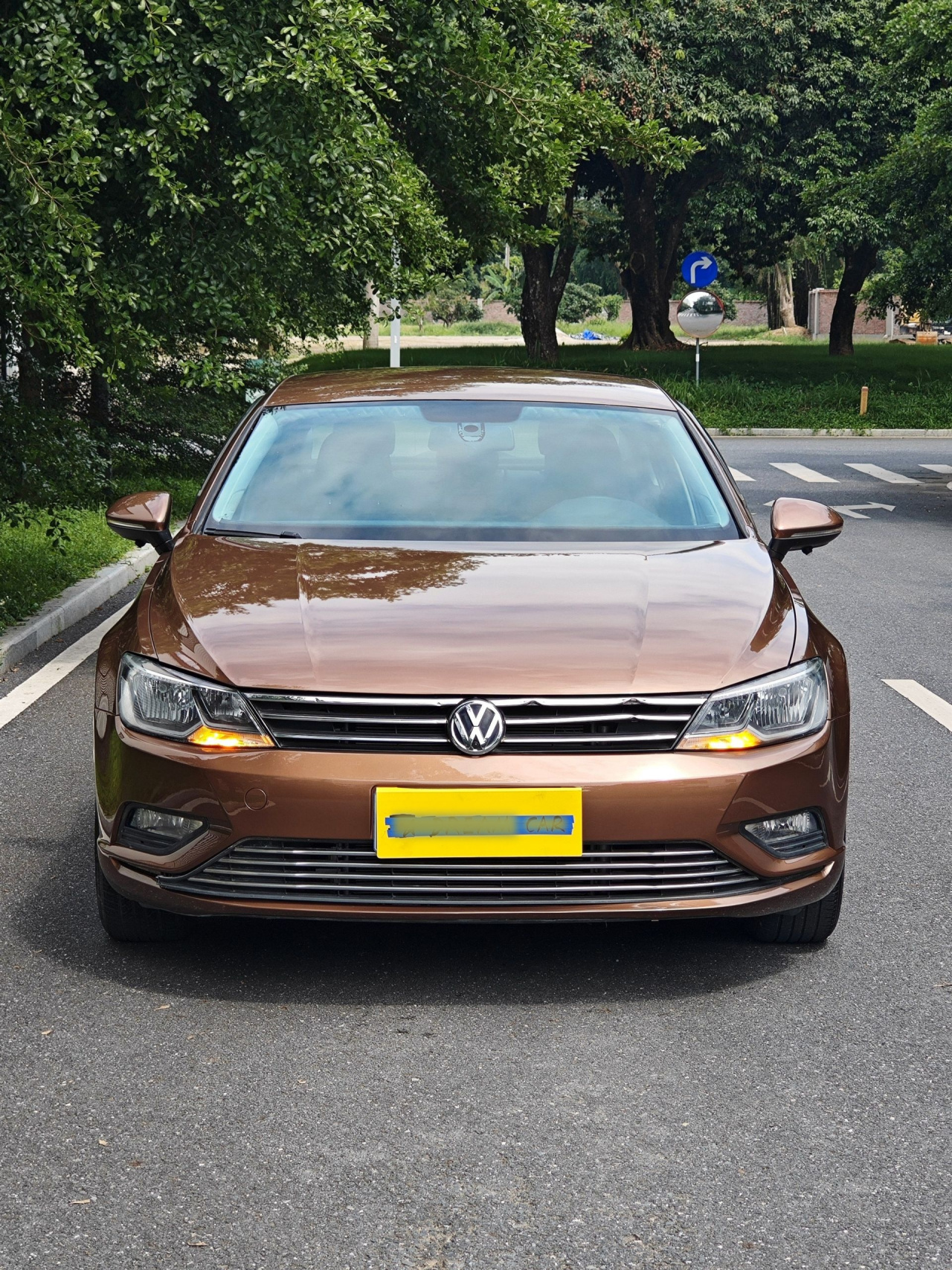 Lamando 2015 230TSI DSG photo 2