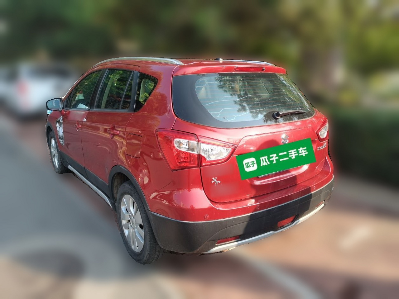 2014 1.6L CVT RWD Elite photo 4