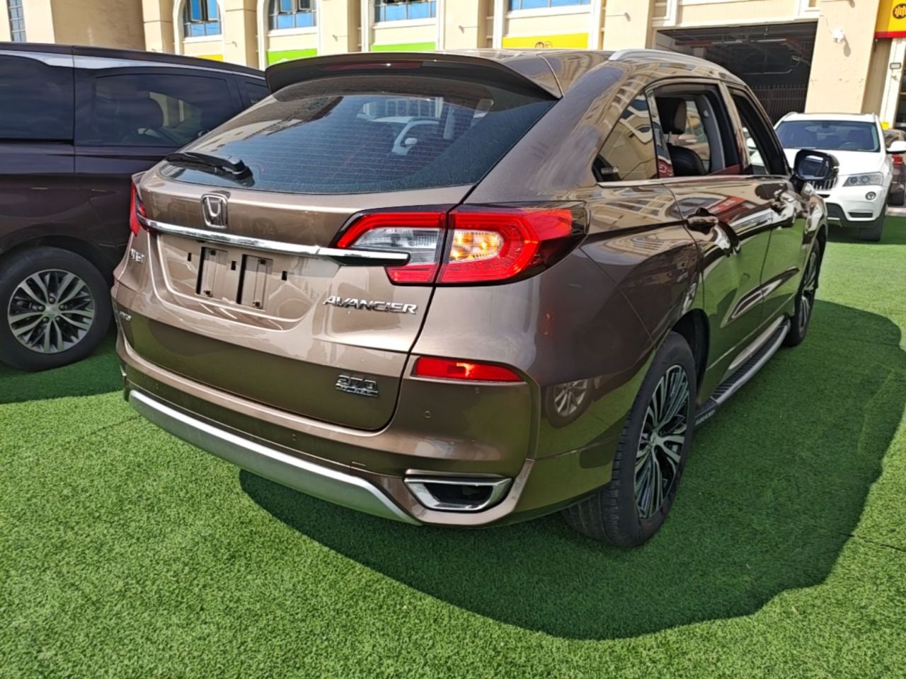 Avancier 2017 370TURBO AWD Exclusive photo 4