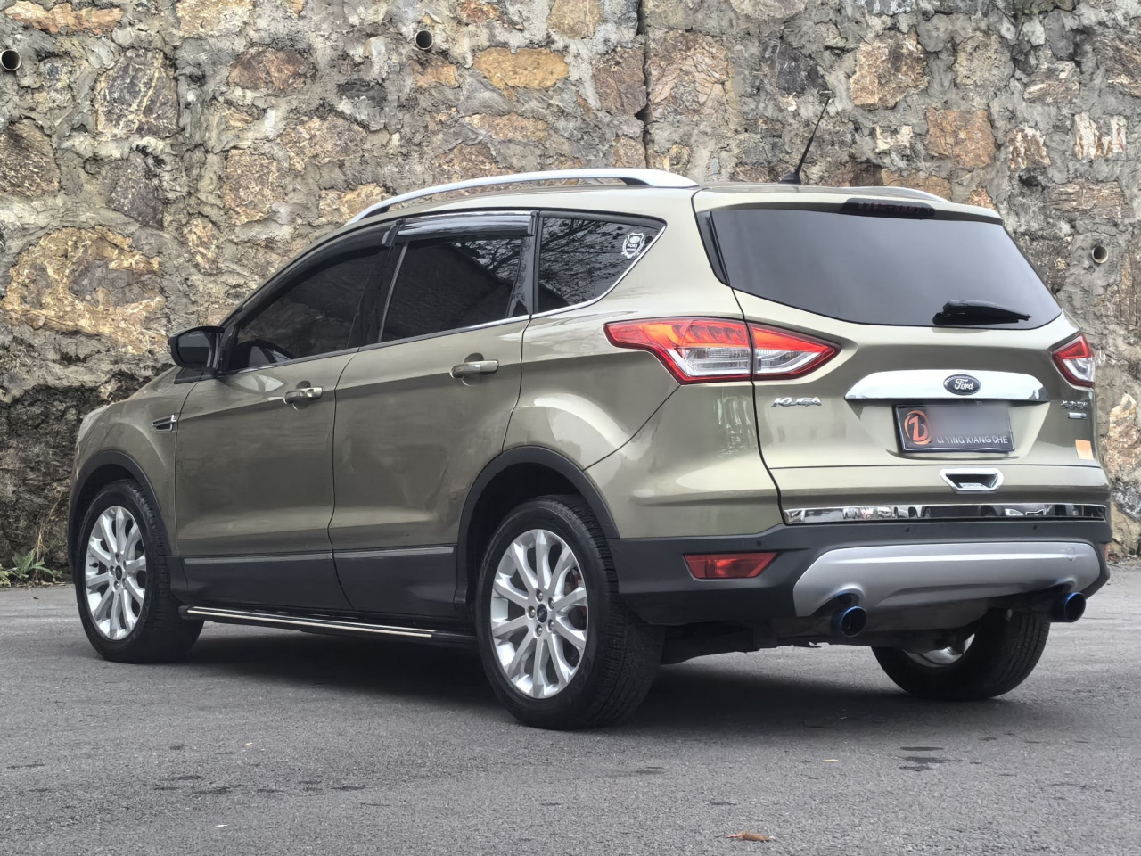 Kuga 2015 1.5L GTDi AWD Elite photo 3