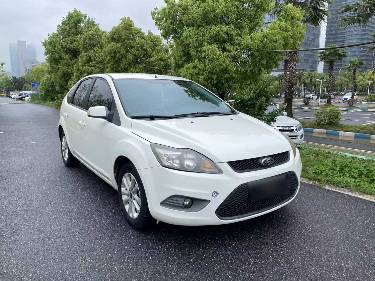 Focus 2013 Hatchback Classic 1.8L AT photo 3